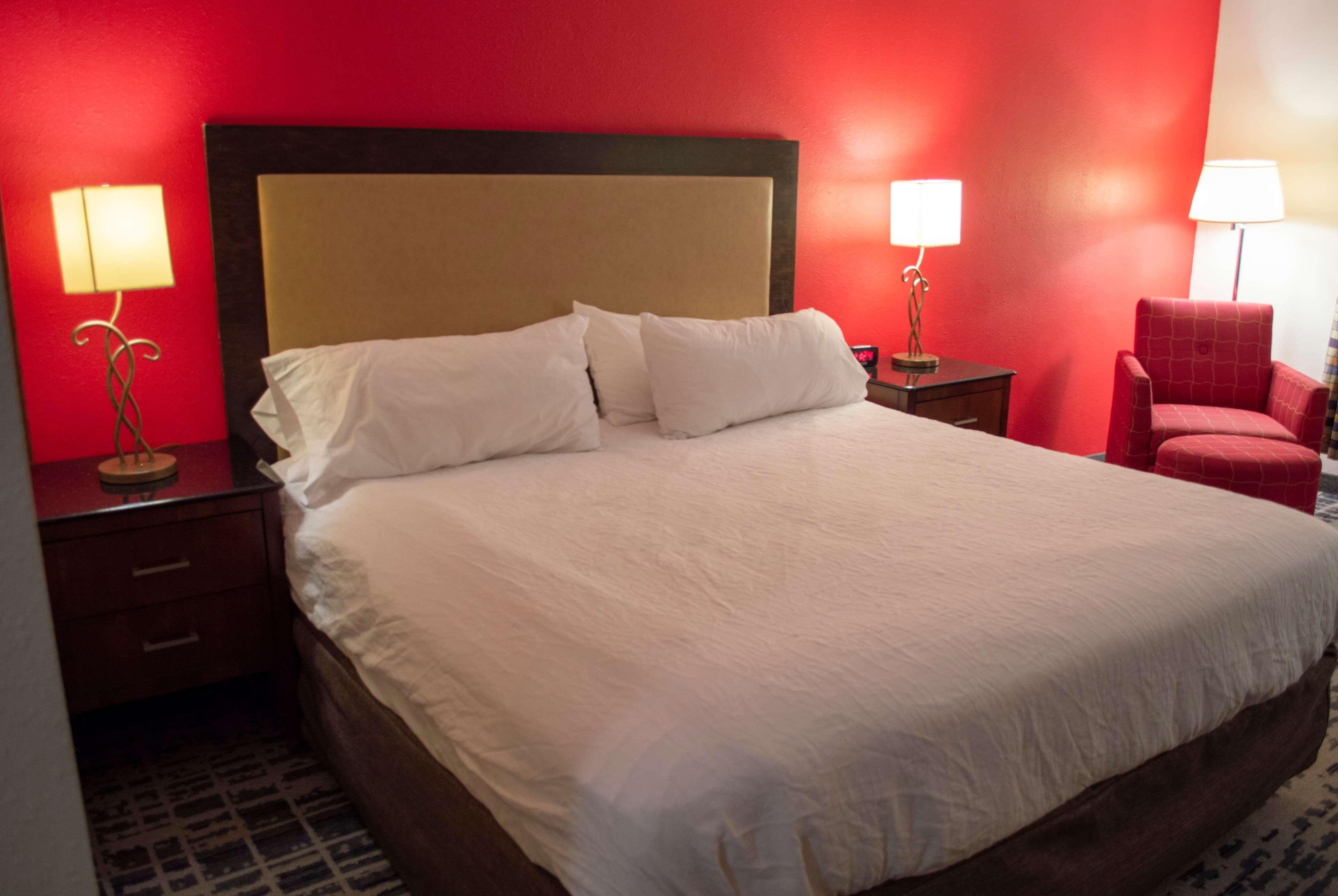Baymont By Wyndham Ferndale/Royal Oak Hotel Eksteriør billede